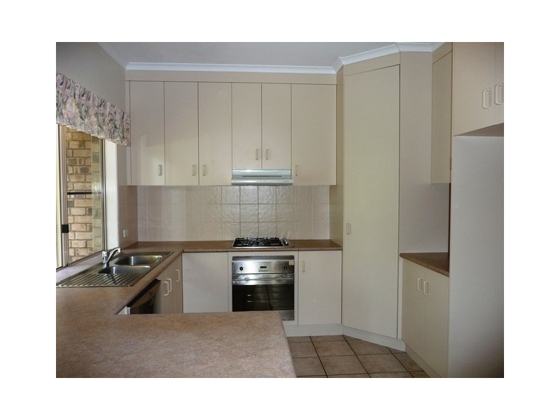 24 DAPPLEWOOD CLOSE, Andergrove QLD 4740