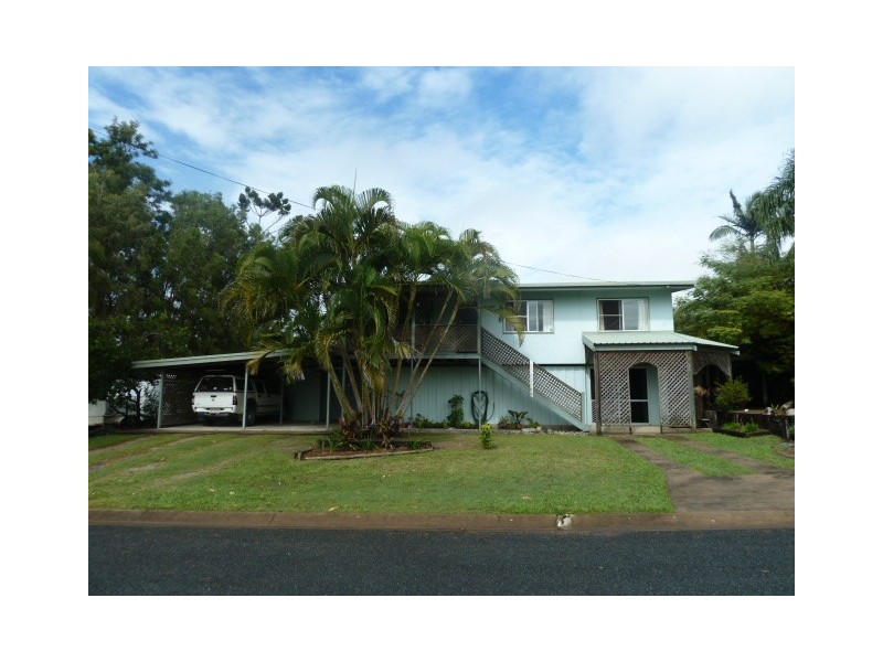4 Damien Street, Rural View QLD 4740