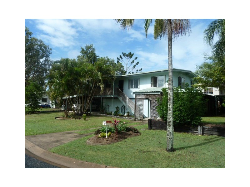 4 Damien Street, Rural View QLD 4740