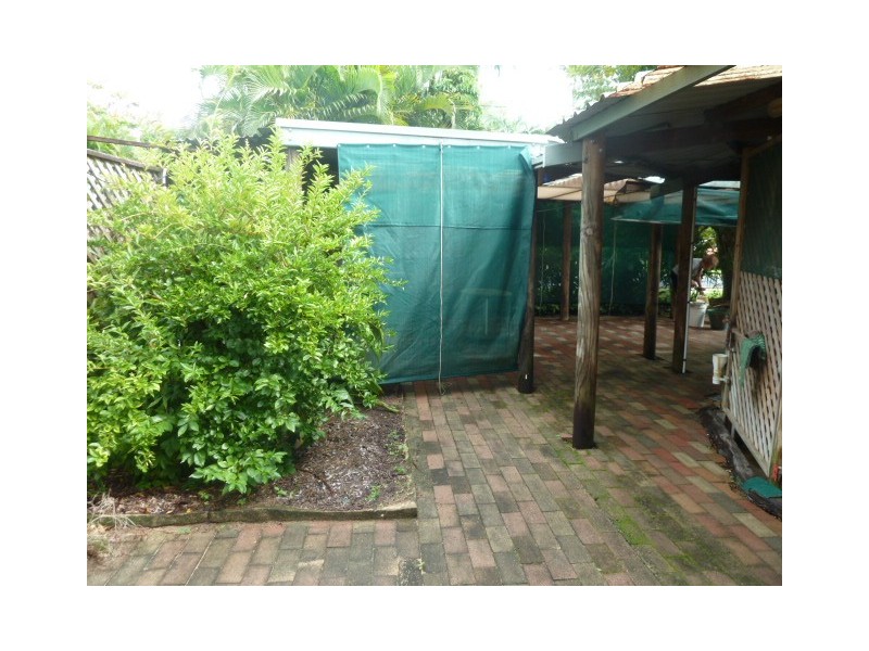 4 Damien Street, Rural View QLD 4740