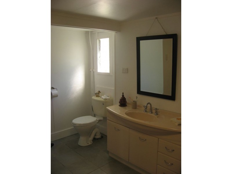 6 Vine Street, North Mackay QLD 4740