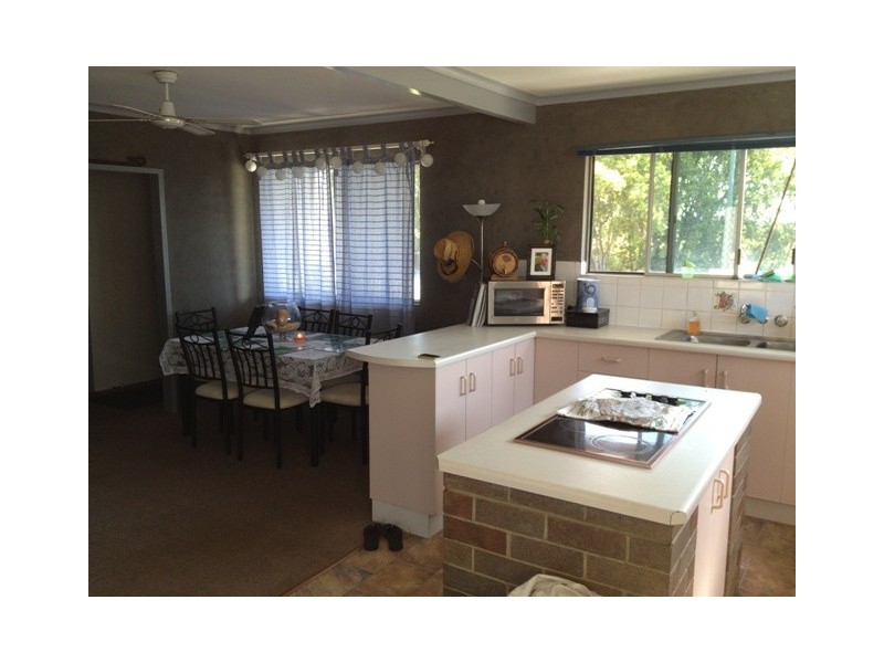 84 Beaconsfield Road, Beaconsfield QLD 4740