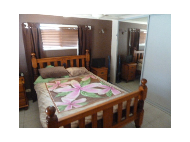 Unit 3-379 Shakespeare Street, West Mackay QLD 4740