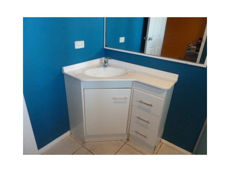 Unit 3-379 Shakespeare Street, West Mackay QLD 4740