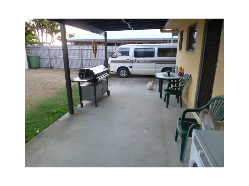 19 Marine Parade, Bucasia QLD 4750