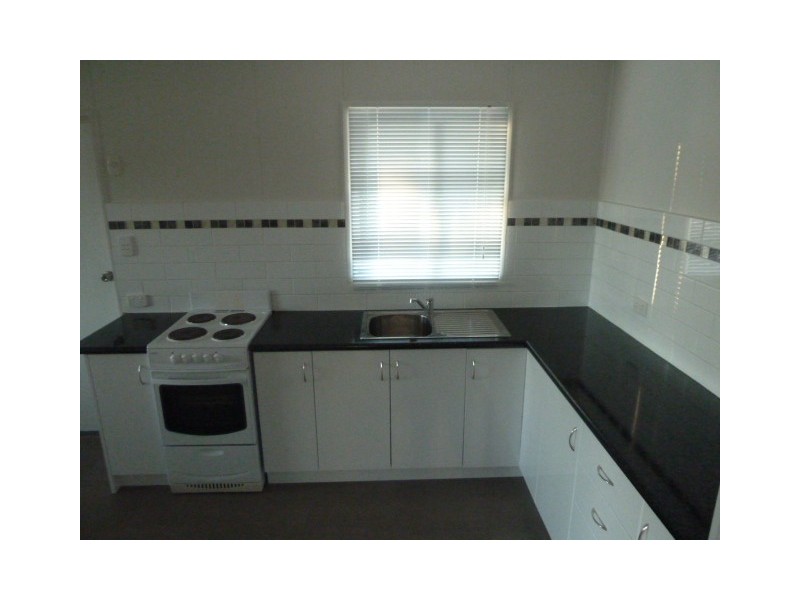 12 Simpson Street, West Mackay QLD 4740