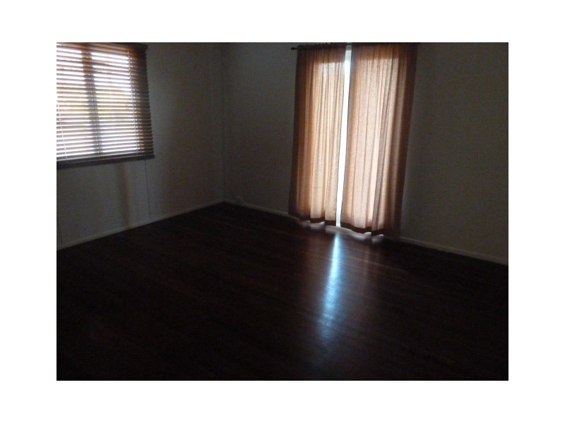 12 Simpson Street, West Mackay QLD 4740