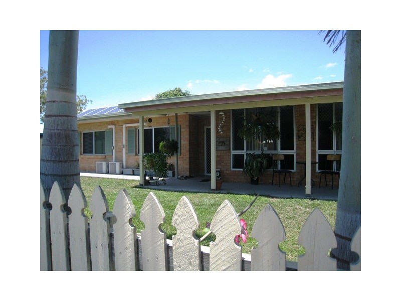 27 Streeter Avenue, West Mackay QLD 4740