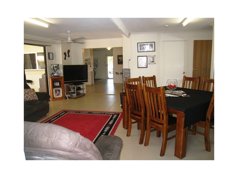 27 Streeter Avenue, West Mackay QLD 4740
