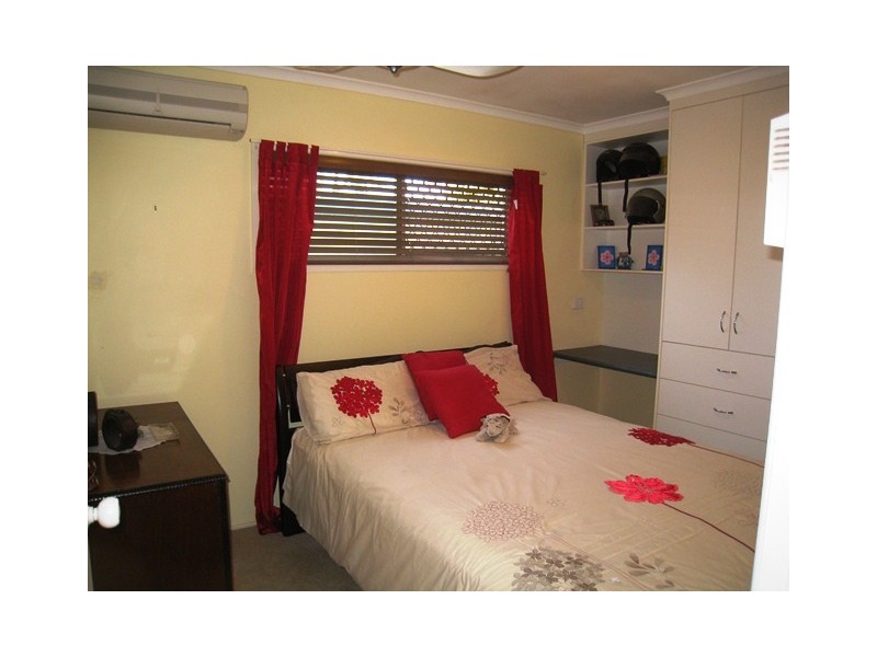 27 Streeter Avenue, West Mackay QLD 4740