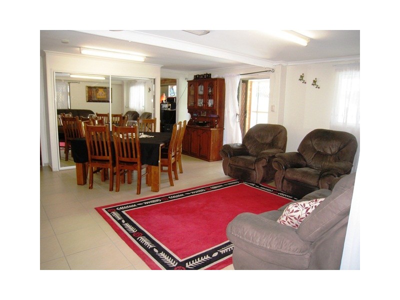 27 Streeter Avenue, West Mackay QLD 4740
