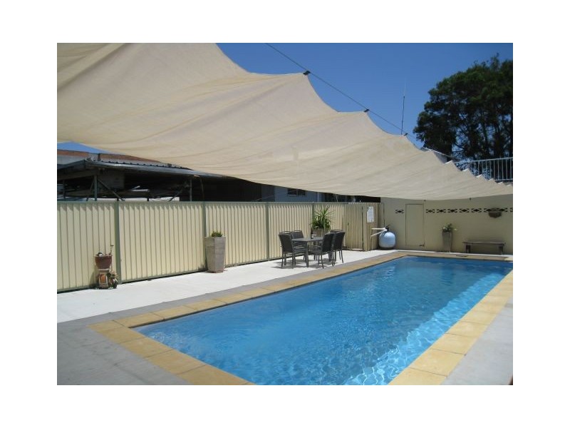 27 Streeter Avenue, West Mackay QLD 4740