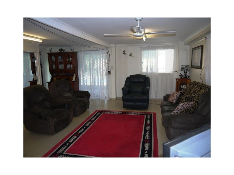 27 Streeter Avenue, West Mackay QLD 4740