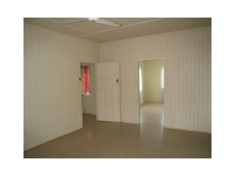 25 Ness Street, West Mackay QLD 4740