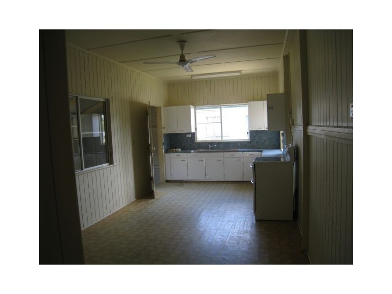 25 Ness Street, West Mackay QLD 4740