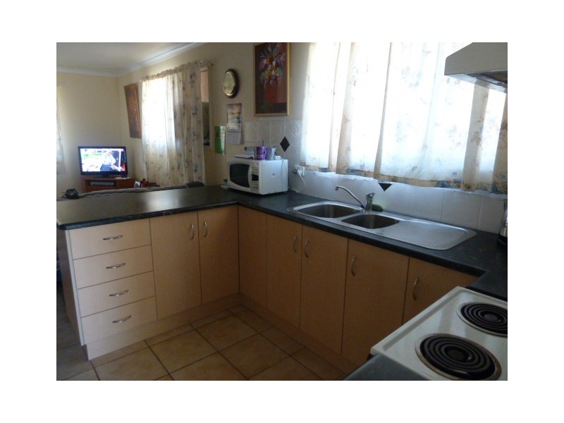 15 NAPIER, South Mackay QLD 4740