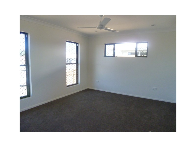 5 Lawrence Street, Walkerston QLD 4751