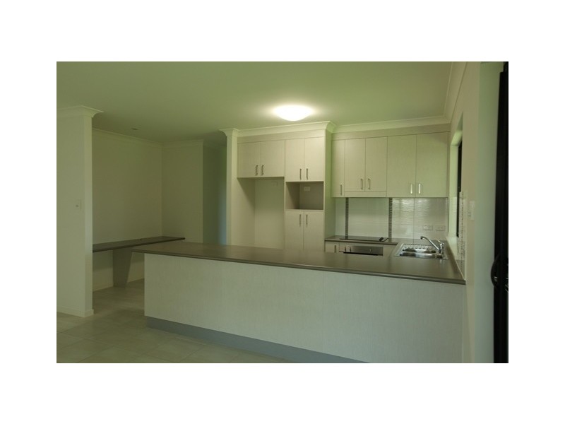 1 to 3 Kenzey Street, North Mackay QLD 4740