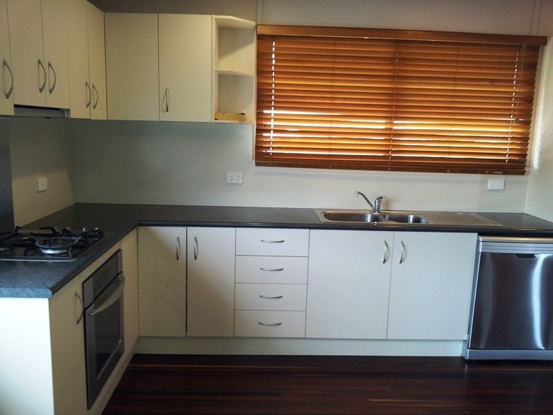 11 Macrossan Street, East Mackay QLD 4740