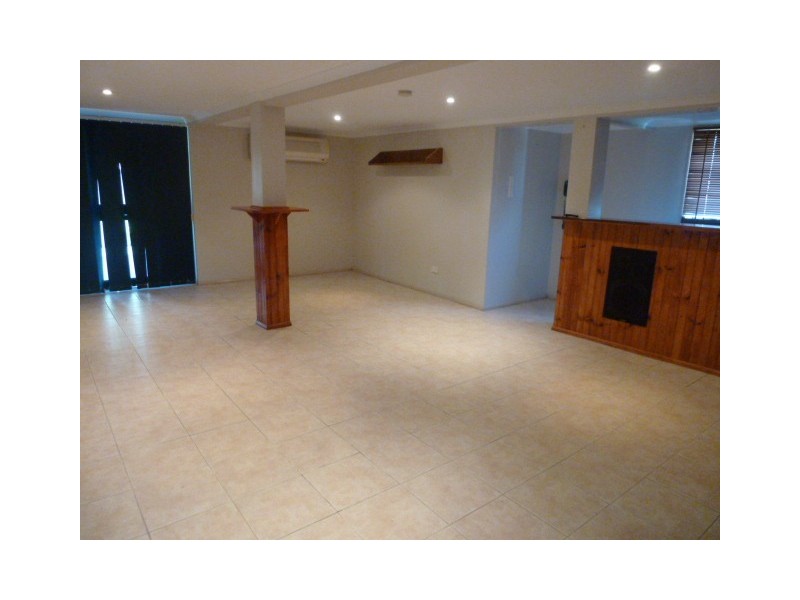 11 Macrossan Street, East Mackay QLD 4740