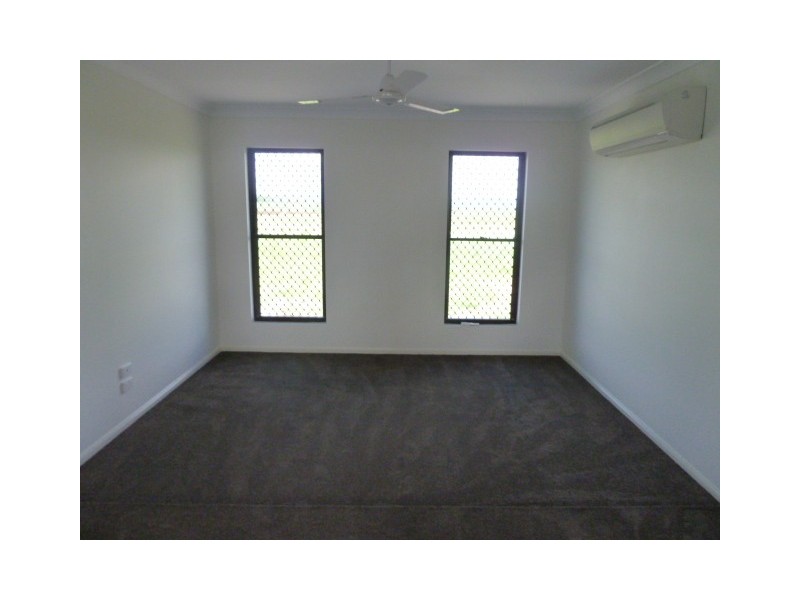 20 Bachelor crt, Marian QLD 4753