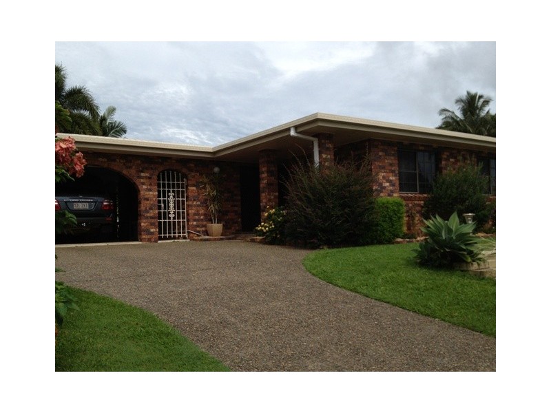 1 Outlook Crs, Mount Pleasant QLD 4740