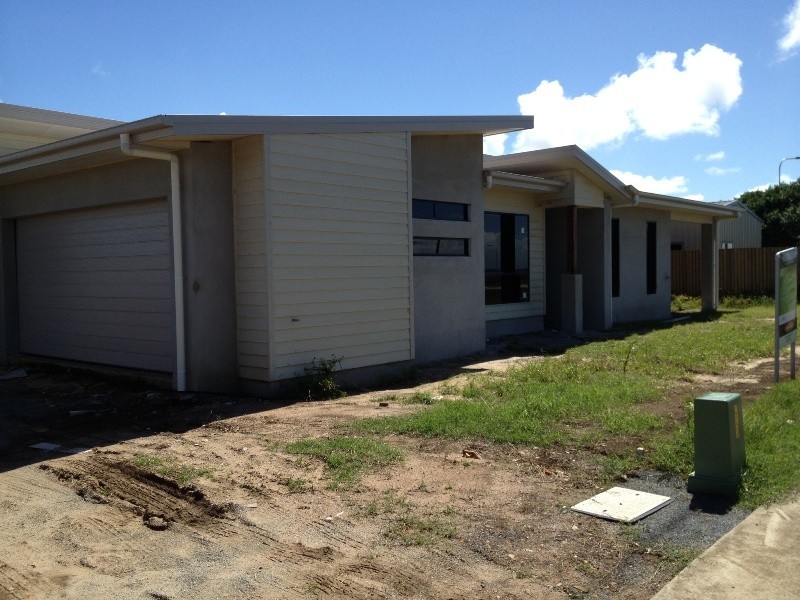 65 Pioneer Street, Glenella QLD 4740