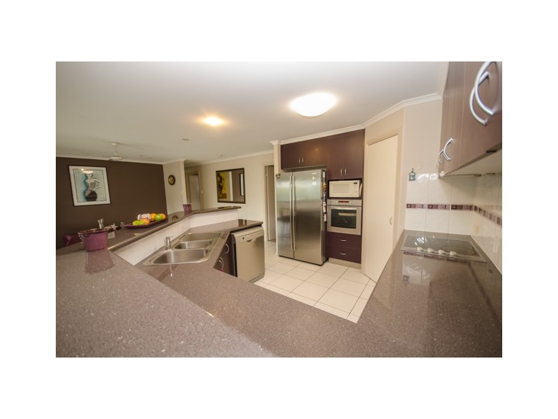 49 Frank Cowley Drive, Glenella QLD 4740