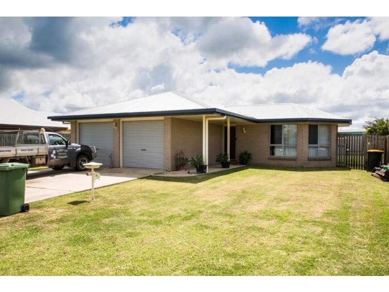 8 Peacock Place, Marian QLD 4753