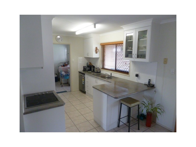 4 Lindesay, South Mackay QLD 4740
