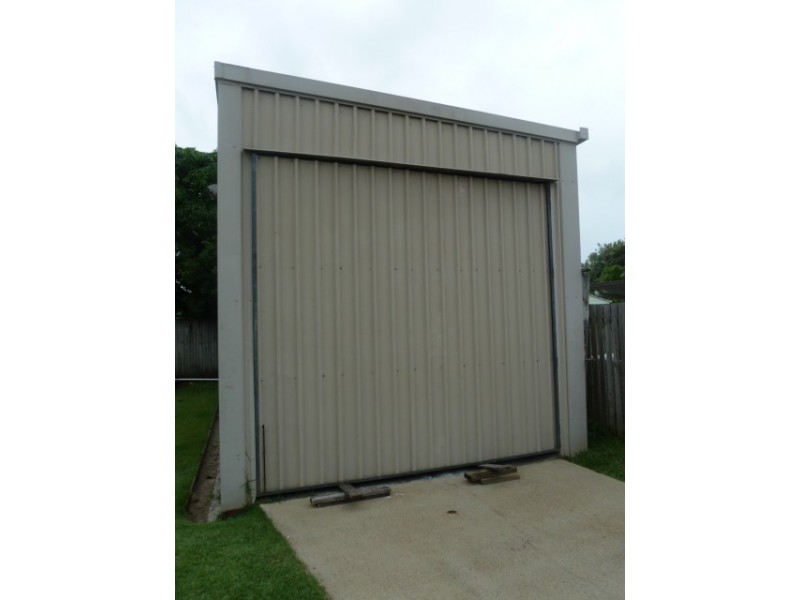 4 Lindesay, South Mackay QLD 4740