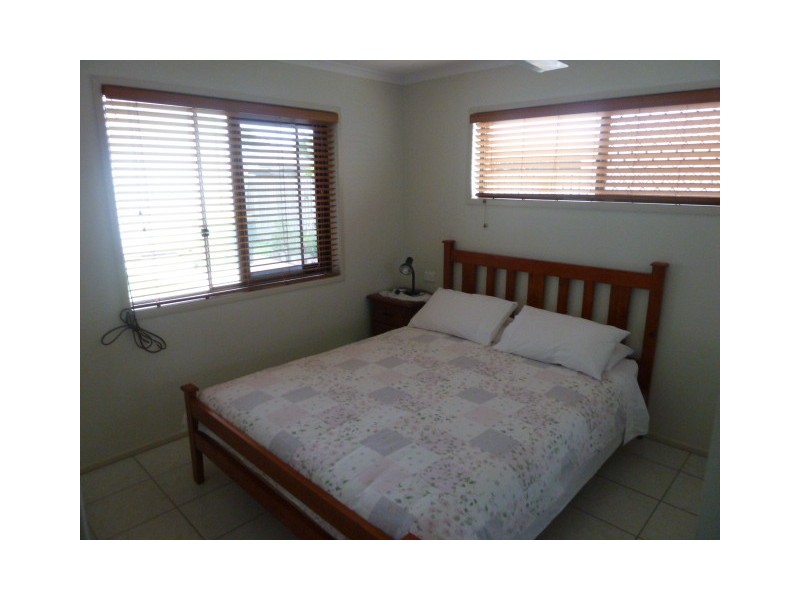 4 Lindesay, South Mackay QLD 4740