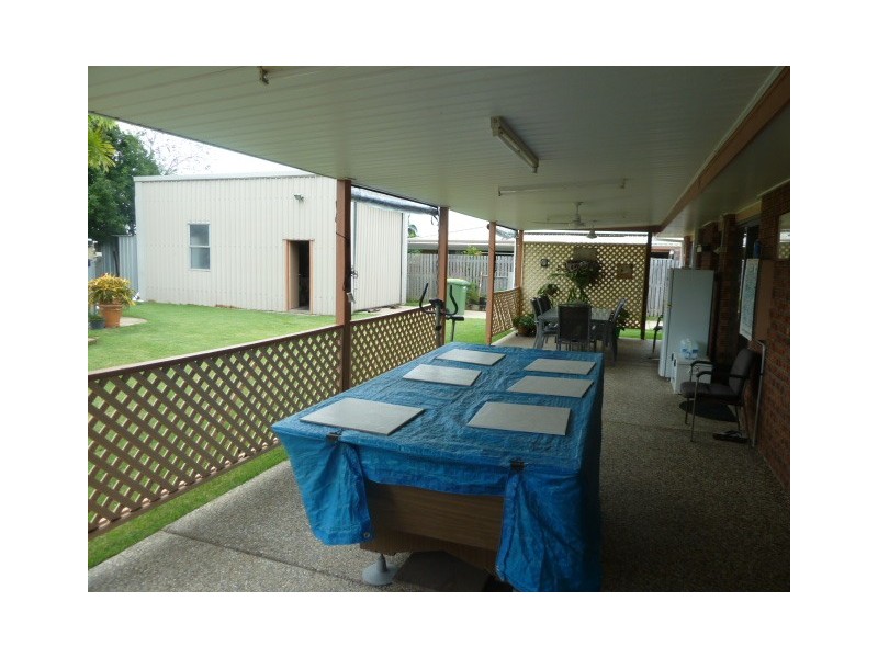 4 Lindesay, South Mackay QLD 4740