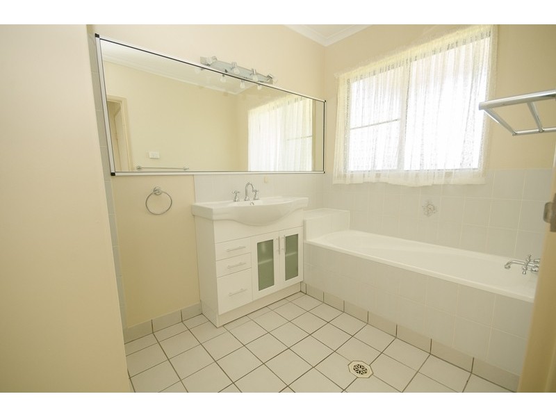 28 Gunsynd Street, Ooralea QLD 4740