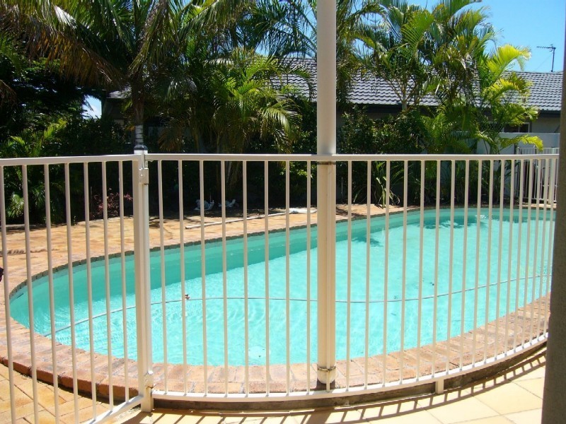 Broadbeach Waters QLD 4218