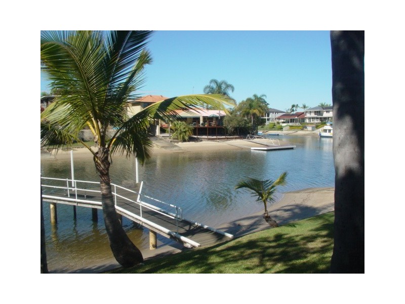 Broadbeach Waters QLD 4218