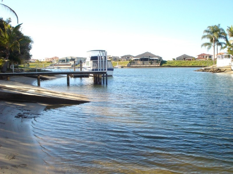 Broadbeach Waters QLD 4218