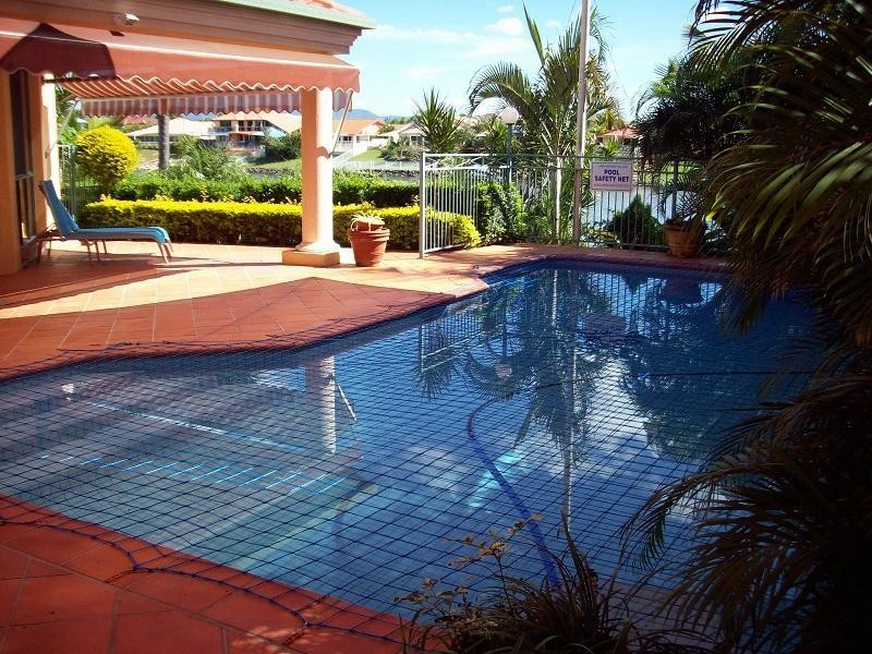 Clear Island Waters QLD 4226