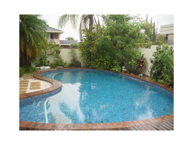 Broadbeach Waters QLD 4218