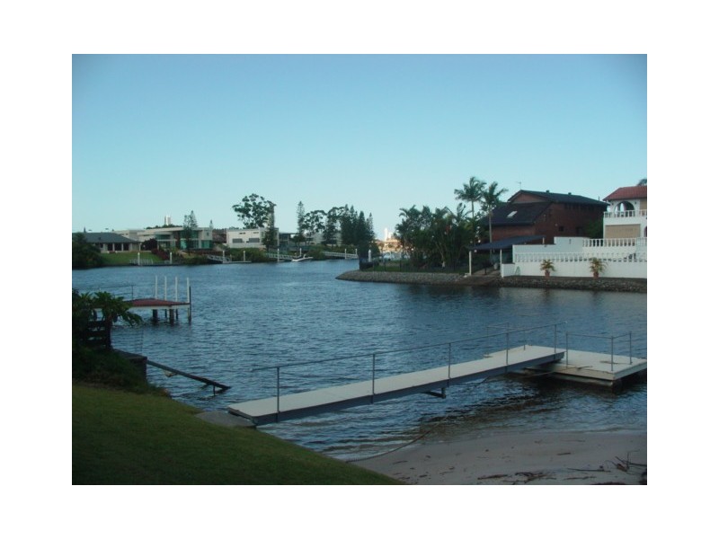 Broadbeach Waters QLD 4218