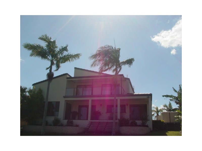 Broadbeach Waters QLD 4218