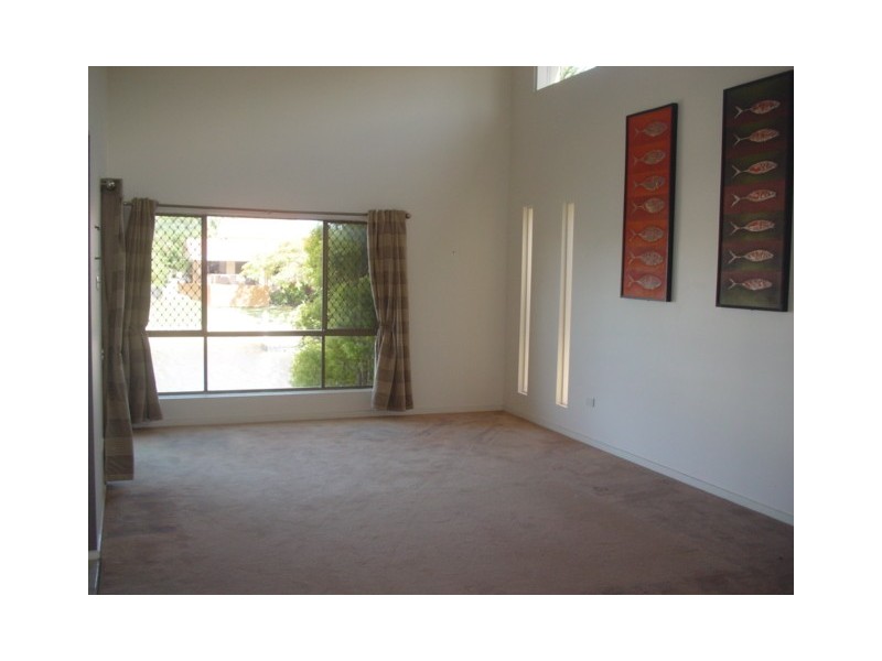 Broadbeach Waters QLD 4218