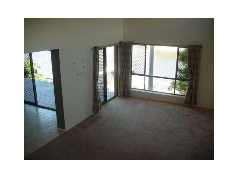 Broadbeach Waters QLD 4218