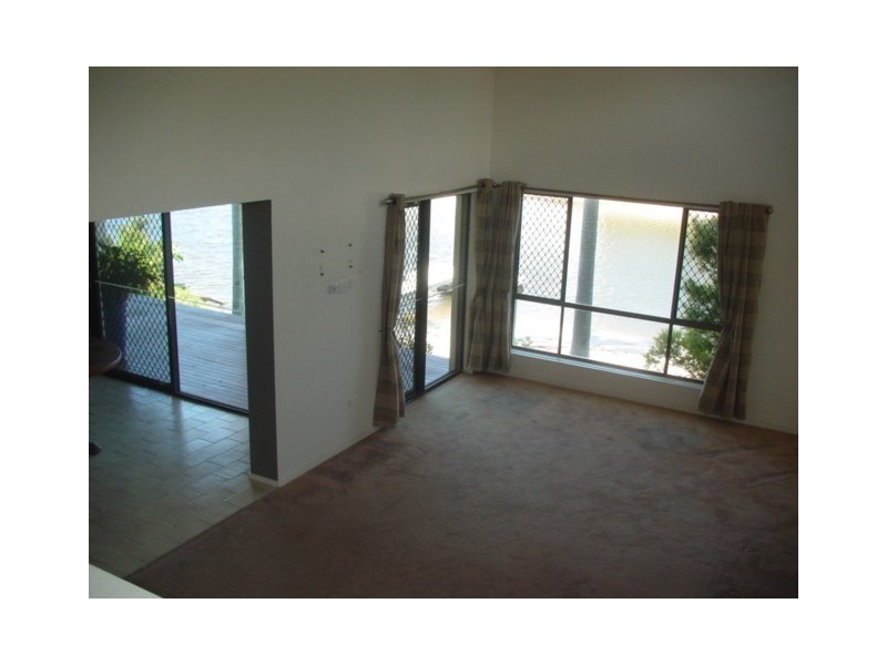 Broadbeach Waters QLD 4218