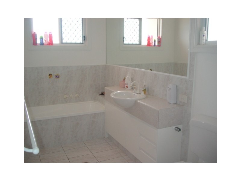 20 Massachusets Court, Varsity Lakes QLD 4227