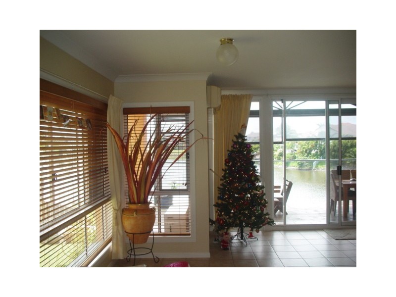 20 Massachusets Court, Varsity Lakes QLD 4227