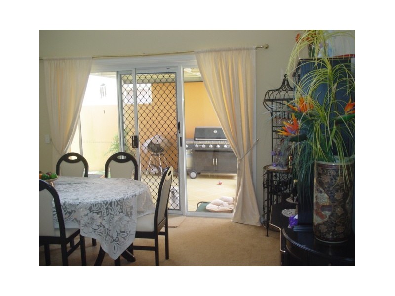 20 Massachusets Court, Varsity Lakes QLD 4227