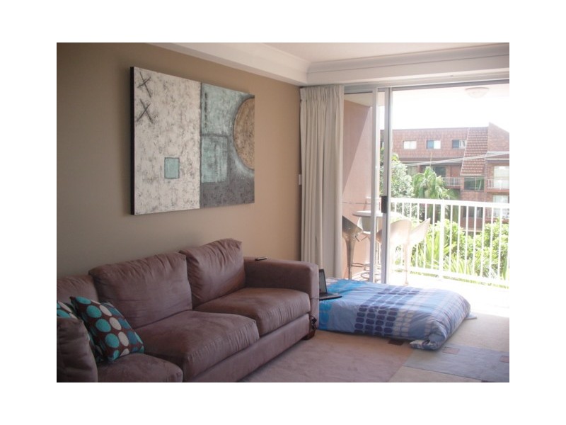 Broadbeach QLD 4218