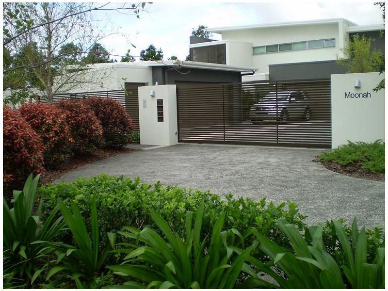 Hope Island QLD 4212