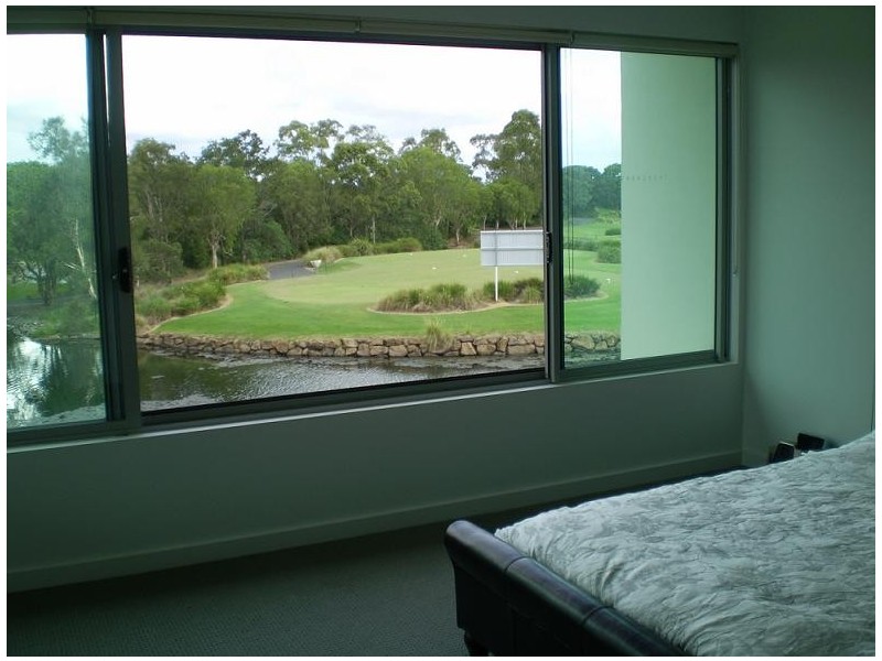 Hope Island QLD 4212